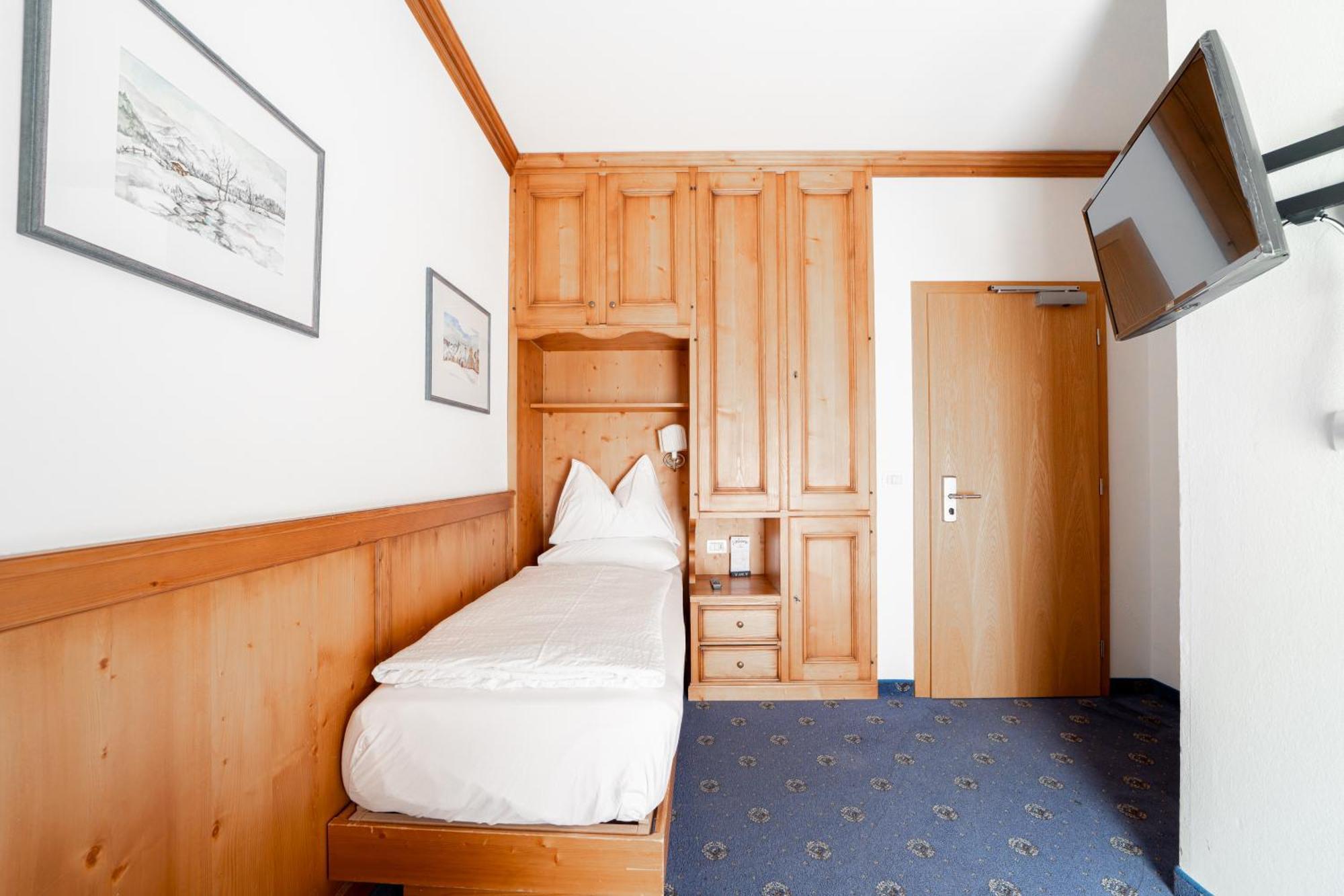 Hotel Europa Dolomites Selva di Val Gardena Esterno foto