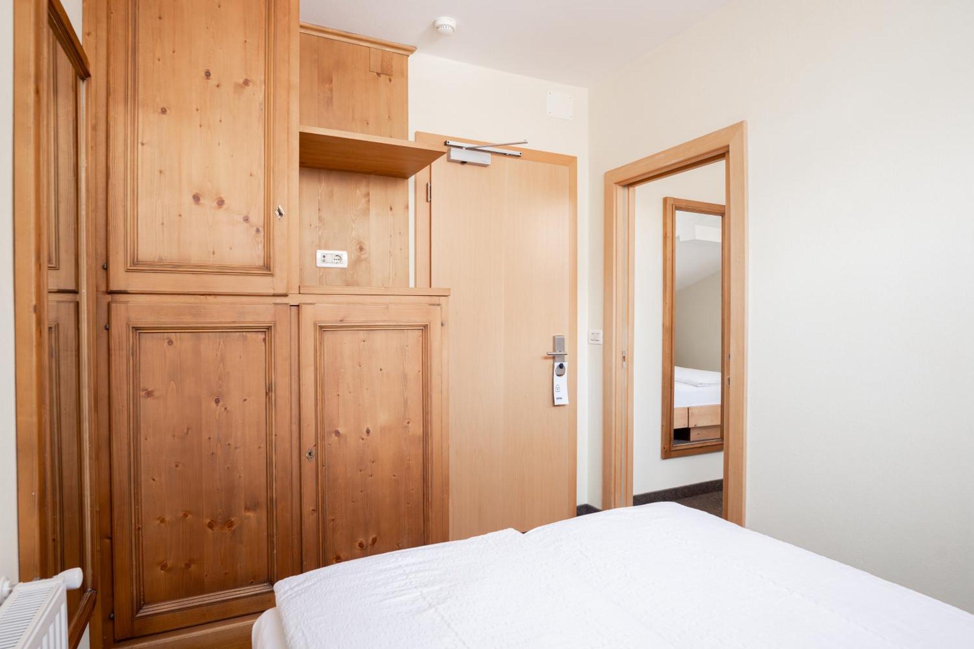 Hotel Europa Dolomites Selva di Val Gardena Esterno foto